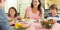 Как семейные обеды влияют на здоровье