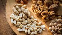 Кунжут, орехи и семечки. Какие продукты нужны организму?