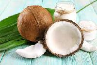ТОП-6 причин включить кокосовое молоко в свой рацион
