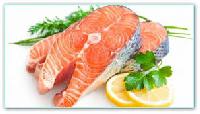 Жирная рыба снижает риск тяжелого заболевания
